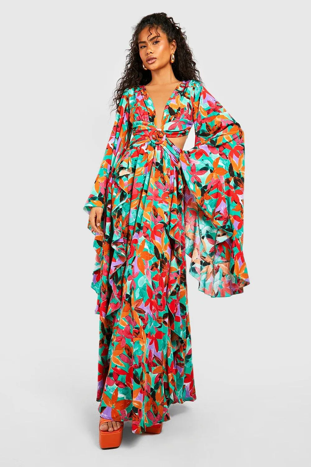 Robe longue fleurie à découpe